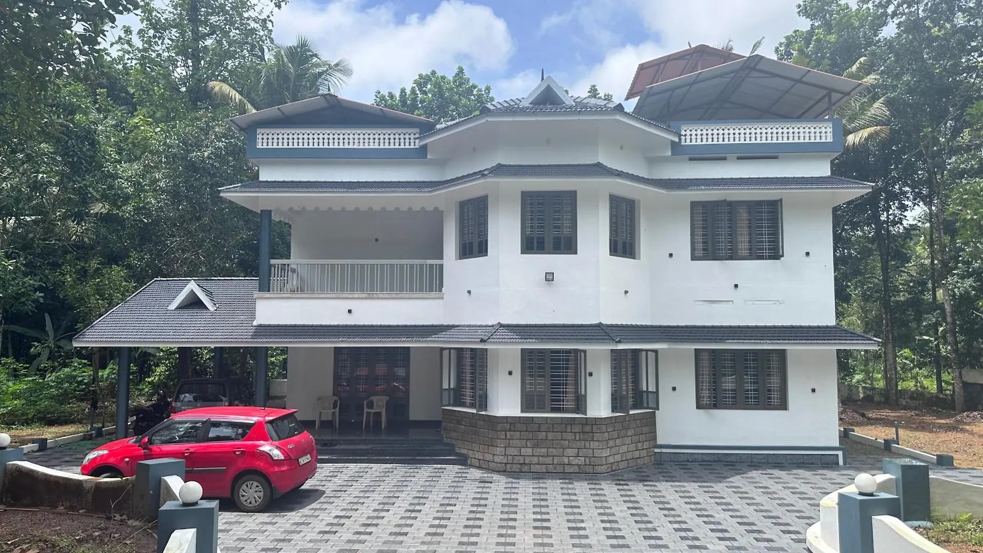 Home Away Roam Stay Kaduturutti
