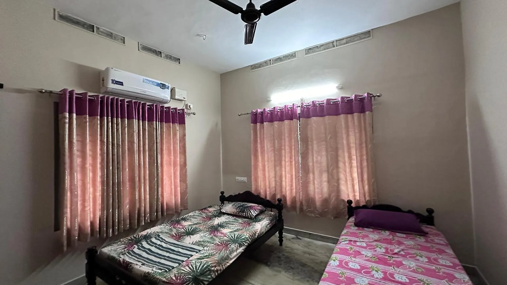 Home Away Roam Stay Kaduturutti 0*,  India